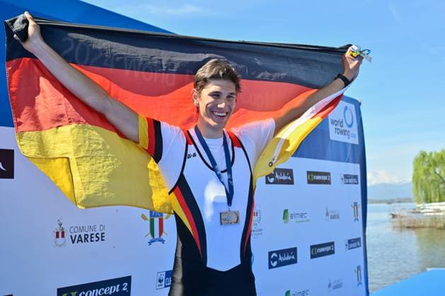 Bilder des Jahres 2024, Sport 04 April Sport Themen der Woche KW15 Sport Bilder des Tages Lightweight Men s Single Sculls Final : Arno Gaus (GER) second place during World Rowing Cup, Canoying race in Varese, Italy, April 13 2024  Copyright: xDaniloxVigo IPAxSportx xipa-agenx xx IPA_45108191 IPA_Agency_IPA45108191
