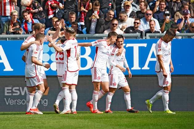 13.04.2024, xavx, Fussball 2.Bundesliga, SV Wehen Wiesbaden - Fortuna Düsseldorf emspor, v.l. Ãsak Johannesson (Fortuna Düsseldorf) celebrate the goal, Der Torjubel zum 0:2 (DFL DFB REGULATIONS PROHIBIT ANY USE OF PHOTOGRAPHS as IMAGE SEQUENCES and or QUASI-VIDEO) Wiesbaden