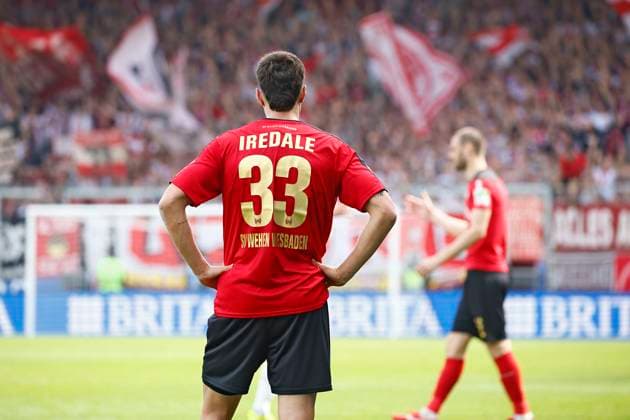 13.04.2024, xavx, Fussball 2.Bundesliga, SV Wehen Wiesbaden - Fortuna Düsseldorf emspor, v.l. John Iredale (SV Wehen Wiesbaden) enttaeuscht, enttaeuscht schauend, dissapointed (DFL DFB REGULATIONS PROHIBIT ANY USE OF PHOTOGRAPHS as IMAGE SEQUENCES and or QUASI-VIDEO) Wiesbaden