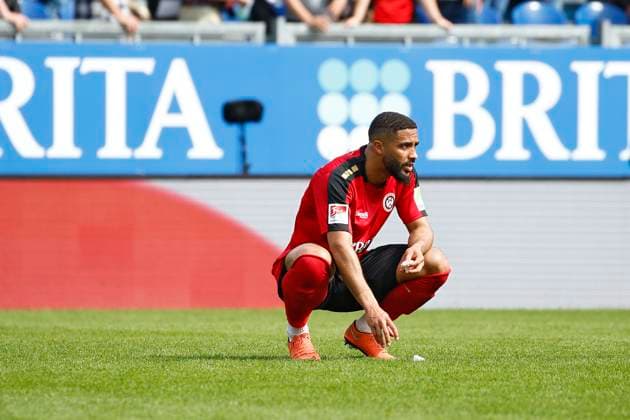 13.04.2024, xavx, Fussball 2.Bundesliga, SV Wehen Wiesbaden - Fortuna Düsseldorf emspor, v.l. Keanan Bennetts (SV Wehen Wiesbaden) enttaeuscht, enttaeuscht schauend, dissapointed (DFL DFB REGULATIONS PROHIBIT ANY USE OF PHOTOGRAPHS as IMAGE SEQUENCES and or QUASI-VIDEO) Wiesbaden