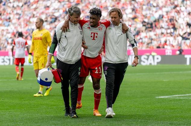 Sport Bilder des Tages Kingsley Coman (FC Bayern Muenchen, 11) hat sich ohne Fremdeinwirkung verletzt und benoetigt Hilfe zum Verlassen des Feldes. GER, FC Bayern Muenchen gegen 1. FC Koeln, Fussball, Bundesliga, 29. Spieltag, Spielzeit 2023 2024, 13.04.2024. (DFL DFB REGULATIONS PROHIBIT ANY USE OF PHOTOGRAPHS as IMAGE SEQUENCES and or QUASI-VIDEO). GER, FC Bayern Muenchen gegen 1. FC Koeln, Fussball, Bundesliga, 29. Spieltag, Spielzeit 2023 2024, 13.04.2024. Muenchen Copyright: xEibner-Pressefoto HeikexFeinerx EP_HFR