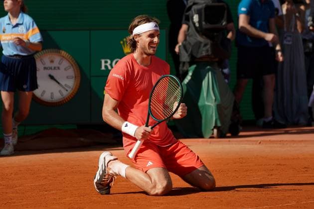 Tennis, ATP-Turnier in Monte Carlo Joie - Stefanos Tsitsipas (Grece) TENNIS : Monaco Rolex Masters - 1 2 de finale - Monaco - 13 04 2024 NorbertScanella Panoramic 