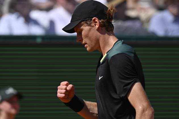 Tennis - Rolex Monte Carlo 2024 - ATP, Tennis Herren - Jannik Sinner - Italie TENNIS - Rolex Monte Carlo 2024 - MC - 13 04 2024 ChrysleneCaillaud Panoramic 