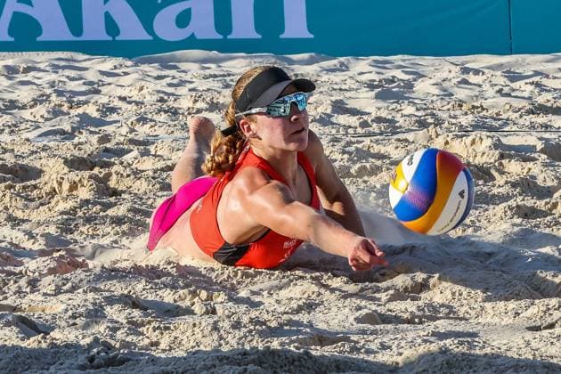 (240413) -- LAGUNA PROVINCE, April 13, 2024 -- Israel s Ronni Rivka Lavie saves the ball during the women s quarterfinal between Israel s Anita Dave Ronni Rivka Lavie and Alaina Chacon Mariah Whalen of the United States at the Volleyball World Beach Pro Tour Futures in Laguna Province, the Philippines, April 13, 2024. ) (SP)THE PHILIPPINES-LAGUNA PROVINCE Beach volleyball, Beachvolleyball BEACH PRO TOUR FUTURES-QUARTERFINALS RouellexUmali 