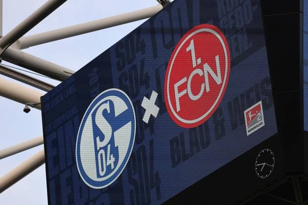 Der Videowürfel zeigt die heutige Partie zwischen dem FC Schalke04 und dem 1.FC Nürnberg an beim Spiel der 2. BL (Saison 2023 24) FC Schalke 04 - 1. FC Nürnberg. Copyright: Thomas Pakusch