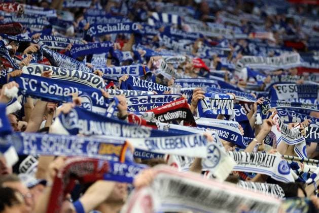 Fans des FC Schalke 04 beim Spiel der 2. BL (Saison 2023 24) FC Schalke 04 - 1. FC Nürnberg. Copyright: Thomas Pakusch