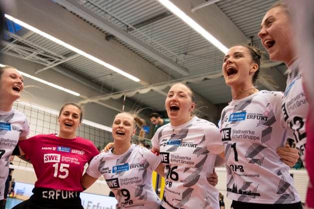 2. Bundesliga Frauen Pro: Schwarz-Weiss Erfurt vs. DSHS SnowTrex Köln; 13.04.2024 Jubel (Schwarz-Weiss Erfurt) 2. Bundesliga Frauen Pro: Schwarz-Weiss Erfurt vs. DSHS SnowTrex Köln; Riethsporthalle Erfurt; 13.04.2024 Copyright: xBEAUTIFULxSPORTS Duehringx