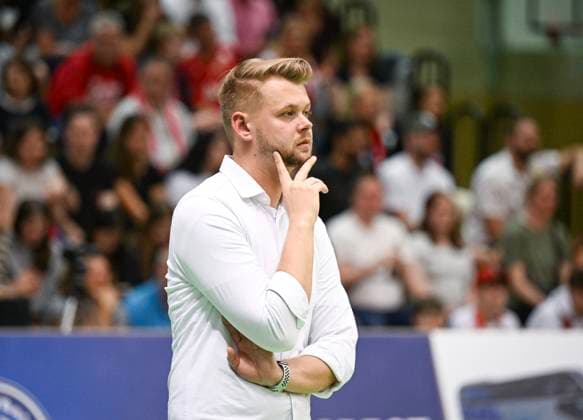 Volleyball 2. Bundesliga Saison 2023 2024 TV Rottenburg - TV Buehl 13.04.2024 Trainer Jan Scheuermann (TV Rottenburg)
