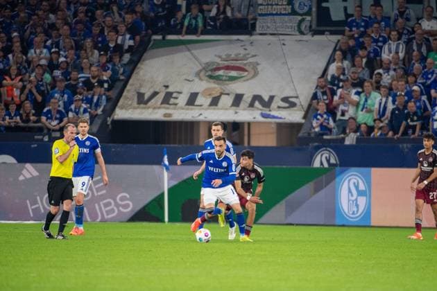 2. Fussball Bundesliga: FC Schalke 04 - 1. FC Nürnberg; 13.04.2024 Kenan Karaman (FC Schalke 04, 19), Simon Terodde (FC Schalke 04, 9); 2. Fussball Bundesliga. FC Schalke 04 - 1. FC Nürnberg, 29. Spieltag, am 13.04.2024, Veltins Arena, Gelsenkirchen. DFL REGULATIONS PROHIBIT ANY USE OF PHOTOGRAPHS AS IMAGE SEQUENCES AND OR QUASI-VIDEO.
