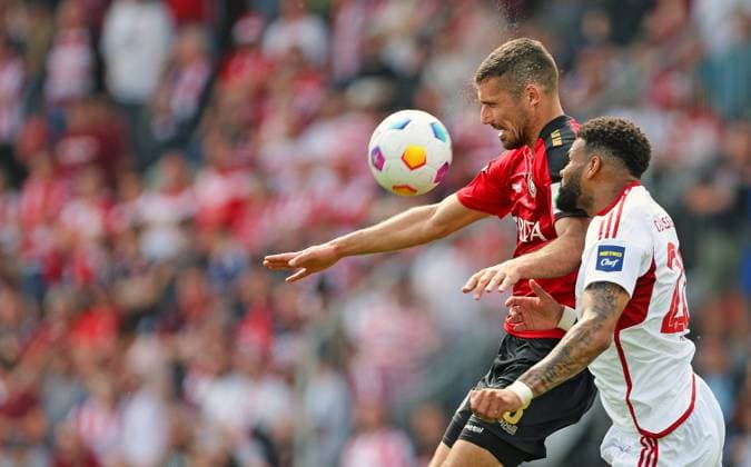 Fussball - 2. BL - SV Wehen Wiesbaden - Fortuna Düsseldorf - 13.04.24, Ivan Prtajin (SVWW), Jamil Siebert (Fortuna), -
