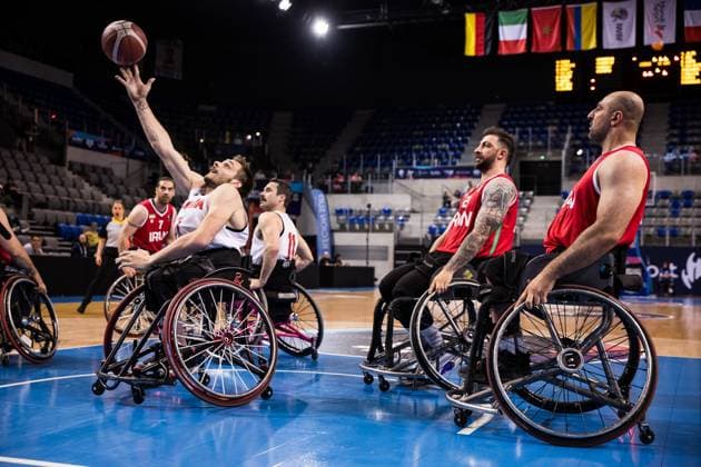 2024 IWBF Men’s Repechage: Kanda - Iran; 14.04.2024 Vincent Dallaire (Kanada, 7) im Wurf, Mohamadhassan Sayari (Iran, 24), Morteza Abedi (Iran, 33) 2024 IWBF Men’s Repechage: Kanda - Iran; Azur Arena, Antibes Copyright: xBEAUTIFULxSPORTS Wunderlx