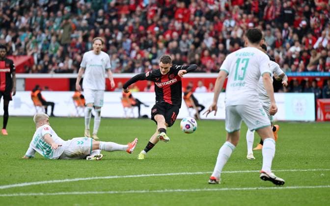 Bilder des Jahres 2024, Sport 04 April Sport Themen der Woche KW15 Florian Wirtz (Bayer 04 Leverkusen) erzielt das Tor zum 3:0 14.04.2024, Fussball Saison 2023 2024, 1. Bundesliga, 29. Spieltag, Bayer 04 Leverkusen - SV Werder Bremen Leverkusen BayArena Nordrhein Westfalen Deutschland *** Florian Wirtz Bayer 04 Leverkusen scores the goal for 3 0 14 04 2024, Soccer season 2023 2024, 1 Bundesliga, Matchday 29, Bayer 04 Leverkusen SV Werder Bremen Leverkusen BayArena Nordrhein Westfalen Germany Team2