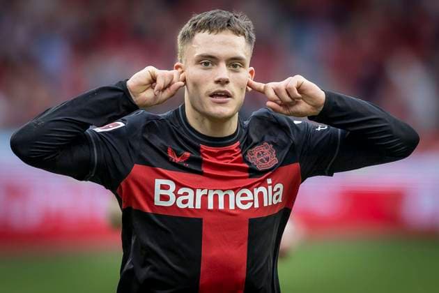 Sport Bilder des Tages 1. Bundesliga, Bayer 04 Leverkusen - SV Werder Bremen, 14.04.2024 Florian Wirtz (Bayer 04 Leverkusen, 10) feiert seinen Treffer zum 3:0; Bayer 04 Leverkusen - SV Werder Bremen am 29. Spieltag der 1. Fussball-Bundesliga am 14.04 2024 in der BayArena in Leverkusen. DFL REGULATIONS PROHIBIT ANY USE OF PHOTOGRAPHS AS IMAGE SEQUENCES AND OR QUASI-VIDEO. *** 1 Bundesliga, Bayer 04 Leverkusen SV Werder Bremen, 14 04 2024 Florian Wirtz Bayer 04 Leverkusen, 10 celebrates his goal for 3 0 Bayer 04 Leverkusen SV Werder Bremen on matchday 29 of the 1 Bundesliga on 14 04 2024 at the BayArena in Leverkusen DFL REGULATIONS PROHIBIT ANY USE OF PHOTOGRAPHS AS IMAGE SEQUENCES AND OR QUASI VIDEO Copyright: xBEAUTIFULxSPORTS AxelxKohringx