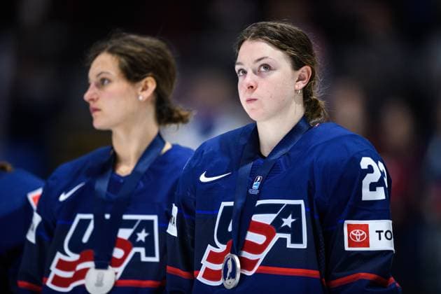 240414 Hannah Bilka of USA after the 2024 IIHF Women s World Championship, WM, Weltmeisterschaft final between USA and Canada on April 14, 2024 in Utica. Photo: Aron Broman BILDBYRAN COP 341 AM0053 ishockey Ice hockey, Eishockey vm dam 2024 iihf womens world championship dam vm ishockey vm final usa canada kanada women bbeng depp Copyright: ARONxBROMAN BB240414AM172