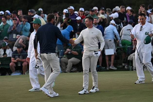 April 14, 2024: Scottie Scheffler shakes hands with Rory McIlroy at the end of their second round of the 2024 Masters Tournament at Augusta National Golf Club, Friday, April 12, 2024, in Augusta, Georgia. - ZUMAm67_ 0445467003st Copyright: xHyosubxShinx