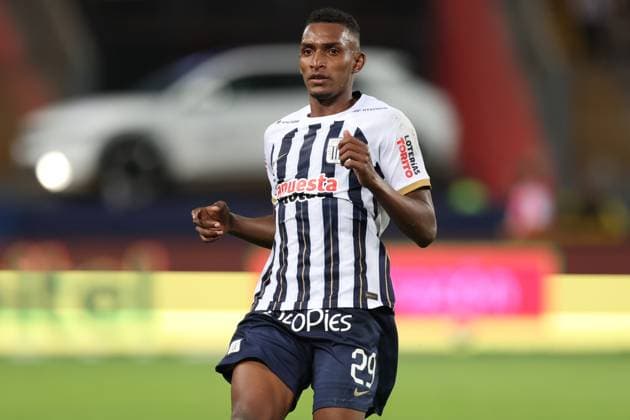 PER: Alianza Lima v Atletico Grau. Liga 1 match. Date 11 Jiovany Ramos of Alianza Lima during the Liga 1 match between Alianza Lima and Atletico Grau played at Nacional Stadium on April 14, 2024 in Lima, Peru. Copyright: xMiguelxMarrufox xPRESSINPHOTOx MM_241014_203
