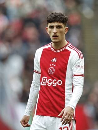 AMSTERDAM - Ahmetcan Kaplan of Ajax during the Dutch Eredivisie match between Ajax Amsterdam and FC Twente at the Johan Cruijff ArenA on April 14, 2024 in Amsterdam, Netherlands. ANP Hollandse Hoogte MAURICE VAN STEEN Dutch Eredivisie 2023 2024 xVIxANPxSportx xVanxSteenxFotografiexIVx 496109200 originalFilename: 496109200.jpg