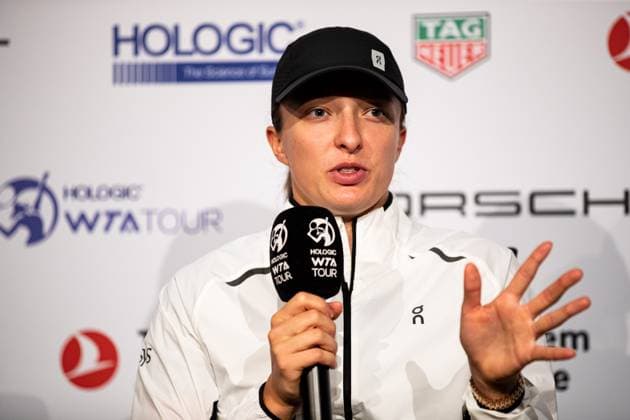 Iga Swiatek WTA, Tennis Damen Ranking 1 (POL) im Interview GER Porsche Tennis Grand Prix GP Stuttgart 2024, Porsche-Arena, 15.04.2024 GER Porsche Tennis Grand Prix GP Stuttgart 2024 Porsche-Arena, 15.04.2024 Stuttgart Copyright: xEibner-Pressefoto RogerxBuerkex EP