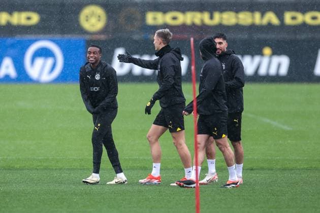 15.04.2024, Fussball, Saison 2023 2024, UEFA Champions League, UCL, Abschlusstraining, Borussia Dortmund - Atletico Madrid, v. l. Youssoufa Moukoko (Borussia Dortmund), Nico Schlotterbeck (Borussia Dortmund), Salih Özcan (Borussia Dortmund), Emre Can (Borussia Dortmund), Dortmund Signal Iduna Park NRW Deutschland xRHR-FOTO DEx Copyright: DennisxEwert RHR-FOTOx RHR-FOTO DE