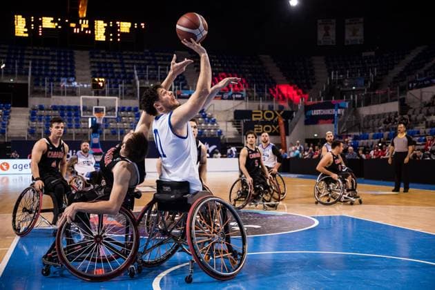 2024 IWBF Men’s Repechage: Italien - Kanda; 15.04.2024 Vincent Dallaire (Kanada, 7), Filippo Carossino (Italien, 11) am Ball 2024 IWBF Men’s Repechage: Italien - Kanda; Azur Arena, Antibes Copyright: xBEAUTIFULxSPORTS Wunderlx
