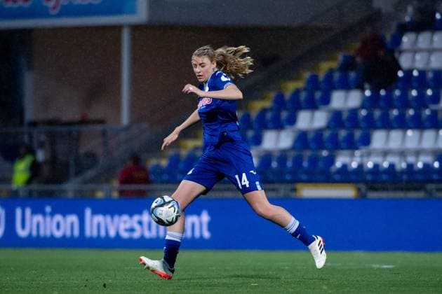 Lisa Doorn (TSG Hoffenheim, 14) am Ball, GER, TSG 1899 Hoffenheim vs FC Koeln, Fussball Google Pixel Frauen Bundesliga, 18. Spieltag, Saison 2023 2024, 15.04.2024 DFB regulations prohibit any use of photographs as image sequences and or quasi-video GER, TSG 1899 Hoffenheim vs FC Koeln, Fussball Google Pixel Frauen Bundesliga, 18. Spieltag, Saison 2023 2024, 15.04.2024 Hoffenheim Copyright: xEibner-Pressefoto Memmlerx EP_MMR