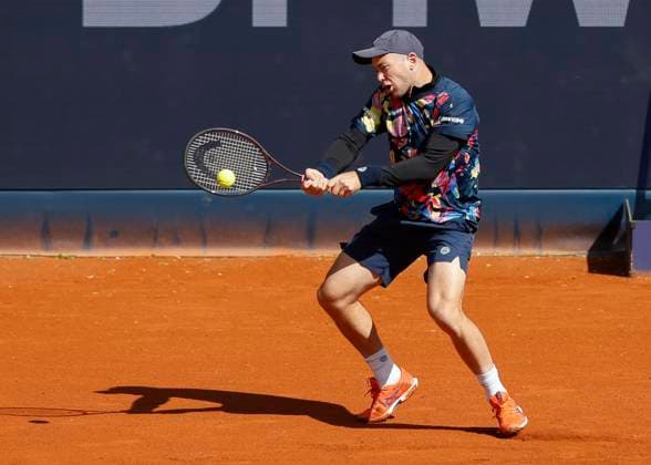 Dominik Koepfer Tennis - BMW Open 2024 - ATP, Tennis Herren - MTTC Iphitos - Munich - - Germany - 16 April 2024. Copyright: xJuergenxHasenkopfx