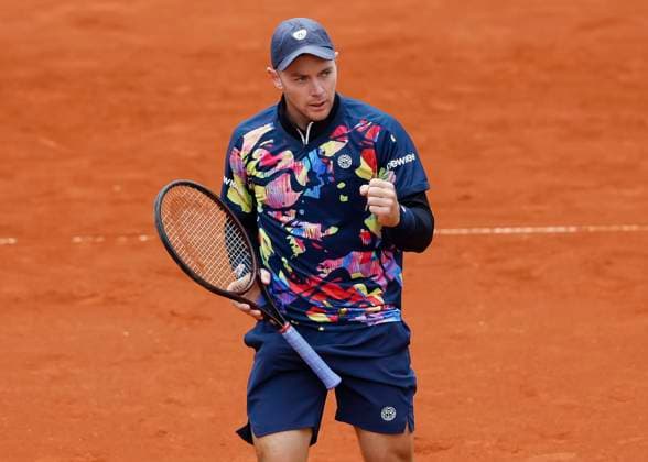 Dominik Koepfer macht die Faust und jubelt, Jubel, Freude, Emotion Tennis - BMW Open 2024 - ATP, Tennis Herren - MTTC Iphitos - Munich - - Germany - 16 April 2024. Copyright: xJuergenxHasenkopfx
