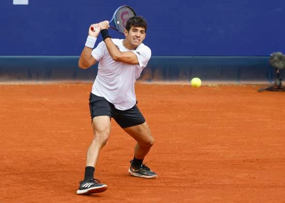 Christian Garin Tennis - BMW Open 2024 - ATP, Tennis Herren - MTTC Iphitos - Munich - - Germany - 16 April 2024. Copyright: xJuergenxHasenkopfx