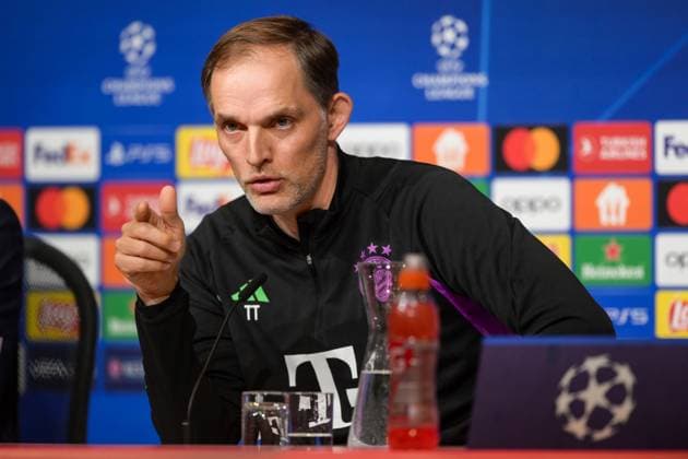 Fußball, UEFA Championsleague, 20240416, Pressekonferenz FC Bayern München - FC Arsenal. Im Bild Trainer des FC Bayern München Thomas TUCHEL erklärt redet zeigt deutet Zeigefinger. München Allianz Arena Bayern Deutschland Copyright: Passion2Press MarkusxFischerx