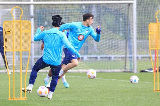 DEU, DFL, 2. FBL Hertha BSC, Training, 16.04.2024, Sportforum, Berlin, DEU, DFL, 2. FBL Hertha BSC, Training, im Bild Haris Tabakovic (Hertha BSC Berlin 25) DFL - regulations prohibit any use of Photographs as image sequences and or quasi-video Foto: Juergen Engler nordphoto GmbH