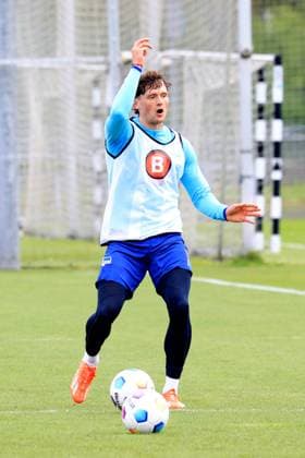 DEU, DFL, 2. FBL Hertha BSC, Training, 16.04.2024, Sportforum, Berlin, DEU, DFL, 2. FBL Hertha BSC, Training, im Bild Fabian Reese (Hertha BSC Berlin 11) DFL - regulations prohibit any use of Photographs as image sequences and or quasi-video Foto: Juergen Engler nordphoto GmbH