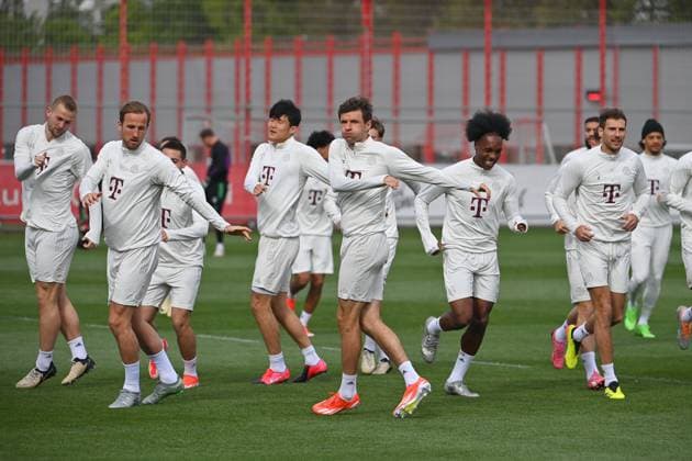 v.li:Eric DIER (Bayern Muenchen), Harry KANE (Bayern Muenchen), Raphael GUERREIRO (Bayern Muenchen), Minjae KIM (FC Bayern Muenchen), Thomas MUELLER (MÜLLER,Bayern Muenchen), Leon GORETZKA (Bayern Muenchen),Leroy SANE (Bayern Muenchen).Aktion. Abschlusstraining am 16.04.2024 vor dem Fussball Champions League Viertelfinale FC Bayern Muenchen - Arsenal London am 17.04.2024, A L L I A N Z A R E N A.