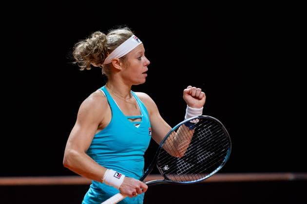Laura Siegemund (im Bild) freut sich, Laura Siegemund (Deutschland), Barbora Krejcikova (Tschechien) vs Fang-Hsien Wu (Taiwan), Yifan Xu (China), Damen Doppel, Runde 2, GER, Porsche Tennis Grand Prix Stuttgart, WTA, Tennis Damen 500, 16.04.2024 GER, Porsche Tennis Grand Prix, WTA 500, 16.04.2024 Stuttgart Copyright: xEibner-Pressefoto Memmlerx EP_MMR