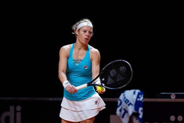 Laura Siegemund (im Bild), Laura Siegemund (Deutschland), Barbora Krejcikova (Tschechien) vs Fang-Hsien Wu (Taiwan), Yifan Xu (China), Damen Doppel, Runde 2, GER, Porsche Tennis Grand Prix Stuttgart, WTA, Tennis Damen 500, 16.04.2024 GER, Porsche Tennis Grand Prix, WTA 500, 16.04.2024 Stuttgart Copyright: xEibner-Pressefoto Memmlerx EP_MMR