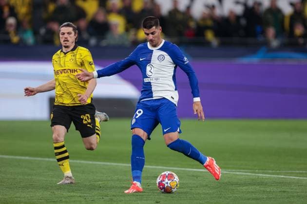 16.04.2024, Fussball, Saison 2023 2024, UEFA Champions League, UCL, Viertelfinale, Runde 2, Rueckspiel, Borussia Dortmund - Atletico Madrid, v. l. Marcel Sabitzer (Borussia Dortmund), Alvaro Morata (Atletico Madrid), Dortmund Signal Iduna Park NRW Deutschland xRHR-FOTO DEx Copyright: DennisxEwert RHR-FOTOx RHR-FOTO DE