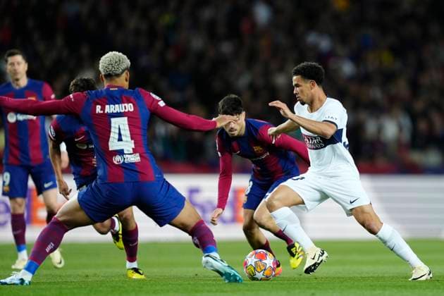 FC Barcelona, Barca v Paris Saint-Germain: Quarter-final Second Leg - UEFA Champions League 2023 24 Warren ZaÃ¯re-Emery central midfield of PSG and France in action during the UEFA Champions League quarter-final second leg match between FC Barcelona and Paris Saint-Germain at Estadi Olimpic Lluis Companys on April 16, 2024 in Barcelona, Spain. Barcelona Spain  Copyright: xJosexBretonx originalFilename:breton-fcbarcel240416_npNug.jpg