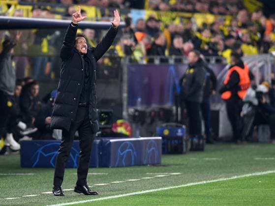 16.04.2024, Dortmund, Germany, Signal-Iduna-Park, Borussia Dortmund vs Atletico Madrid - UEFA Champions League 2023 24 - Quarter-final Second Leg, Trainer Diego Simeone (Atletico Madrid) gestikuliert, gestik (Foto Ralf Treese) Dortmund Signal-Iduna-Park North Rhine-Westphalia Germany