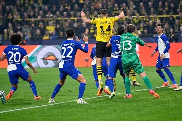 16.04.2024, xjrdrx, Fussball UEFA Champions League, Borussia Dortmund - Atletico Madrid emspor, v.l. Niclas Füllkrug (Borussia Dortmund) Cesar Azpilicueta (Atletico Madrid) Zweikampf, Aktion, action, battle for the ball Jan Oblak (Atletico Madrid) (DFL DFB REGULATIONS PROHIBIT ANY USE OF PHOTOGRAPHS as IMAGE SEQUENCES and or QUASI-VIDEO) Dortmund