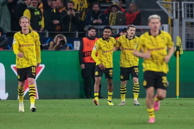 16.04.2024, Fussball, Saison 2023 2024, UEFA Champions League, UCL, Viertelfinale, Runde 2, Rueckspiel, Borussia Dortmund - Atletico Madrid, Die Spieler des BVB bejubeln das Tor zum 2:0 durch Ian Maatsen (Borussia Dortmund), Dortmund Signal Iduna Park NRW Deutschland xRHR-FOTO DEx Copyright: DennisxEwert RHR-FOTOx RHR-FOTO DE