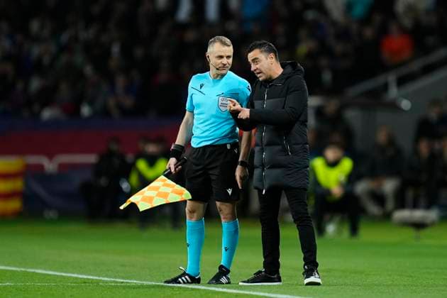 FC Barcelona, Barca v Paris Saint-Germain: Quarter-final Second Leg - UEFA Champions League 2023 24 Xavi Hernandez head coach of Barcelona protest to referee during the UEFA Champions League quarter-final second leg match between FC Barcelona and Paris Saint-Germain at Estadi Olimpic Lluis Companys on April 16, 2024 in Barcelona, Spain. Barcelona Spain  Copyright: xJosexBretonx originalFilename:breton-fcbarcel240416_npx1p.jpg