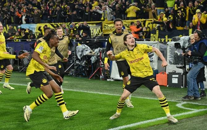 Jubel 4:2 Marcel Sabitzer (Borussia Dortmund), re. 16.04.2024, Fussball Champions League, Saison 2023 2024, Viertelfinale Rückspiel, Borussia Dortmund - Atletico Madrid Dortmund Signal Iduna Park Nordrhein Westfalen Deutschland