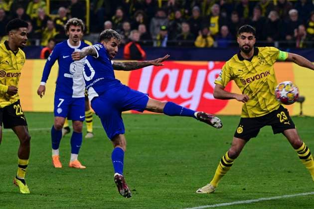 Tor zum 2:2 durch Angel Correa 10 (Atletico Madrid), Borussia Dortmund vs. Atletico Madrid, Fussball, Champions League, Achtelfinale, 16.04.2024 Dortmund Nordrhein-Westfalen Deutschland