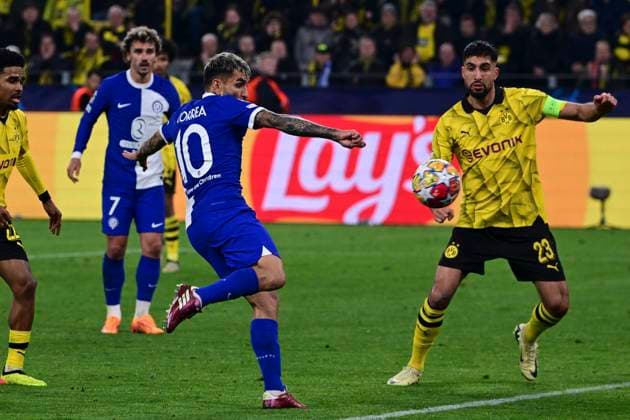 Tor zum 2:2 durch Angel Correa 10 (Atletico Madrid), Borussia Dortmund vs. Atletico Madrid, Fussball, Champions League, Achtelfinale, 16.04.2024 Dortmund Nordrhein-Westfalen Deutschland