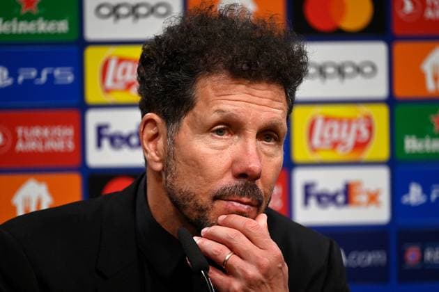 16.04.2024, xjrdrx, Fussball UEFA Champions League, Borussia Dortmund - Atletico Madrid emspor, v.l. Trainer Diego Simeone (Atletico Madrid) auf der Pressekonferenz nach dem Spiel (DFL DFB REGULATIONS PROHIBIT ANY USE OF PHOTOGRAPHS as IMAGE SEQUENCES and or QUASI-VIDEO) Dortmund
