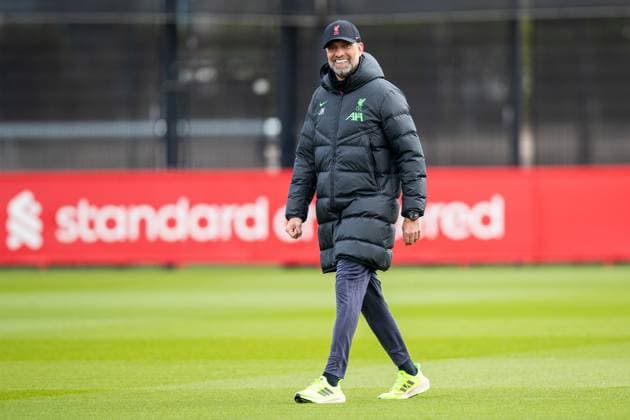 Football - UEFA Europa League - Quarter-Final 2nd Leg - BC Atalanta v Liverpool FC - MD-1 LIVERPOOL, ENGLAND - Wednesday, April 17, 2024: Liverpool s manager Jürgen Klopp during a training session at the AXA Training Centre ahead of the UEFA Europa League Quarter-Final 2nd Leg match between BC Atalanda and Liverpool FC. (Photo by Jessica Hornby Propaganda) LIVERPOOL AXA Training Centre MERSEYSIDE ENGLAND  Copyright: xDavidxRawcliffex P2024-04-17-LFC_Training_Atalanta-4