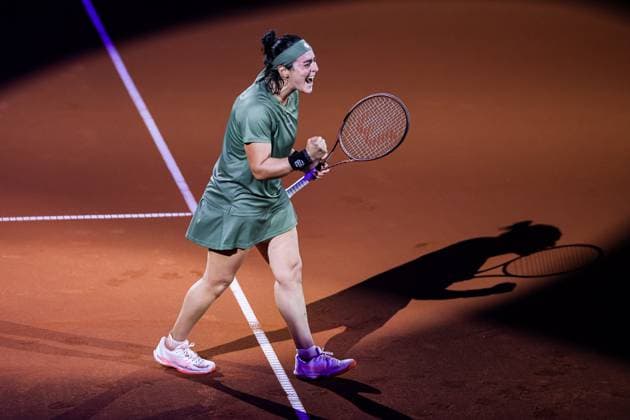 Ons Jabeur (TUN) win the match, hat den Match gewonnen Ekaterina Alexandrova (RUS) vs Ons Jabeur (TUN) GER Porsche Tennis Grand Prix GP Stuttgart 2024, Porsche-Arena, 17.04.2024 GER Porsche Tennis Grand Prix GP Stuttgart 2024 Porsche-Arena, 17.04.2024 Stuttgart Copyright: xEibner-Pressefoto RogerxBuerkex EP