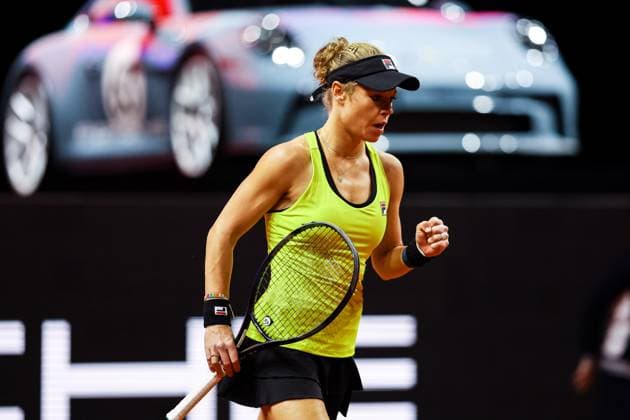 Laura Siegemund (GER) Marta Kostyuk (UKR) vs Laura Siegemund (GER) GER Porsche Tennis Grand Prix GP Stuttgart 2024, Porsche-Arena, 17.04.2024 GER Porsche Tennis Grand Prix GP Stuttgart 2024 Porsche-Arena, 17.04.2024 Stuttgart Copyright: xEibner-Pressefoto RogerxBuerkex EP