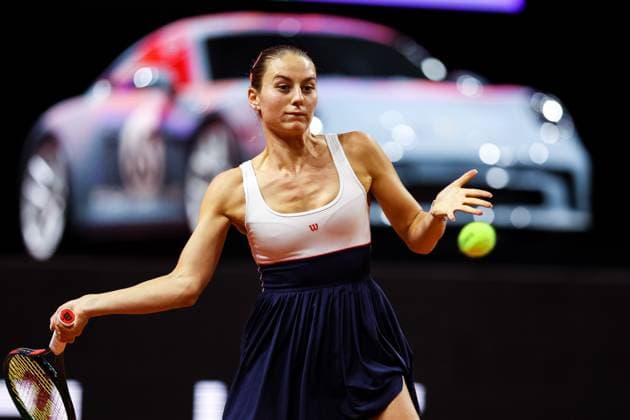 Marta Kostyuk (UKR) Marta Kostyuk (UKR) vs Laura Siegemund (GER) GER Porsche Tennis Grand Prix GP Stuttgart 2024, Porsche-Arena, 17.04.2024 GER Porsche Tennis Grand Prix GP Stuttgart 2024 Porsche-Arena, 17.04.2024 Stuttgart Copyright: xEibner-Pressefoto RogerxBuerkex EP