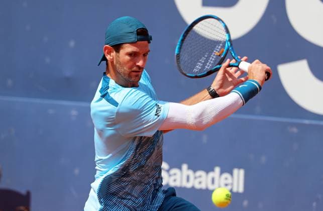 Barcelona Open Banc Sabadell 2024 - Day Three Andrea Vavassori is playing against Roberto Bautista Agut in the round of 32 of the Barcelona Open Banc Sabadell, 71st Conde de Godo Trophy, at the Real Club de Tennis Barcelona 1899, in Barcelona, Spain, on April 17, 2024. Barcelona Barcelona Spain  Copyright: xUrbanandsportx originalFilename:urbanandsport-barcelon240417_npOAy.jpg