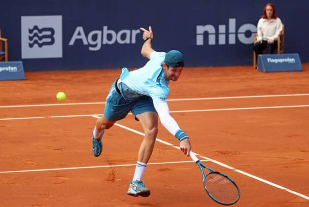 Barcelona Open Banc Sabadell 2024 - Day Three Andrea Vavassori is playing against Roberto Bautista Agut in the round of 32 of the Barcelona Open Banc Sabadell, 71st Conde de Godo Trophy, at the Real Club de Tennis Barcelona 1899, in Barcelona, Spain, on April 17, 2024. Barcelona Barcelona Spain  Copyright: xUrbanandsportx originalFilename:urbanandsport-barcelon240417_npotu.jpg